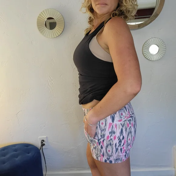 AEO tribal shorts - Picture 2 of 9